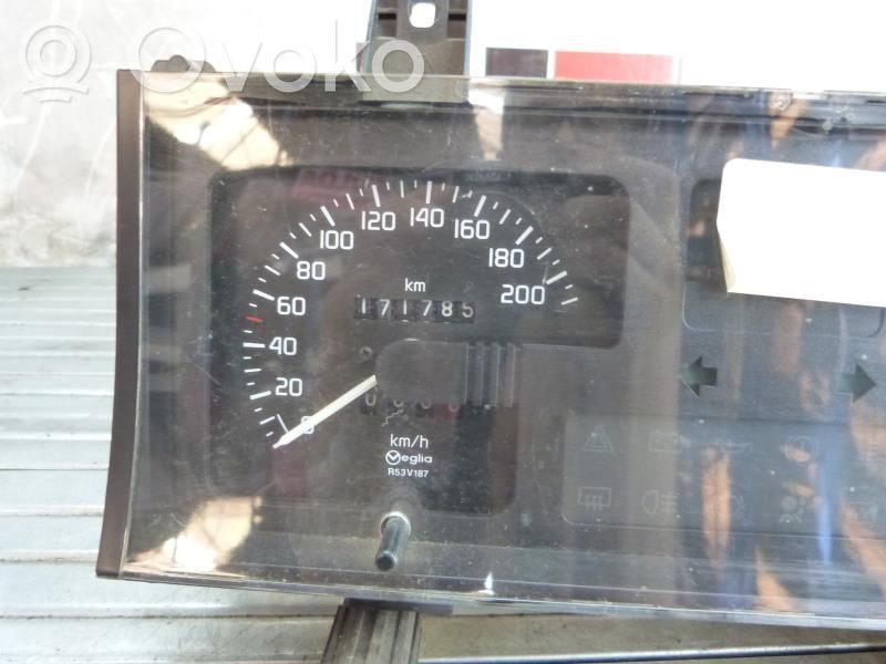 Renault Clio I Speedometer (instrument cluster) 