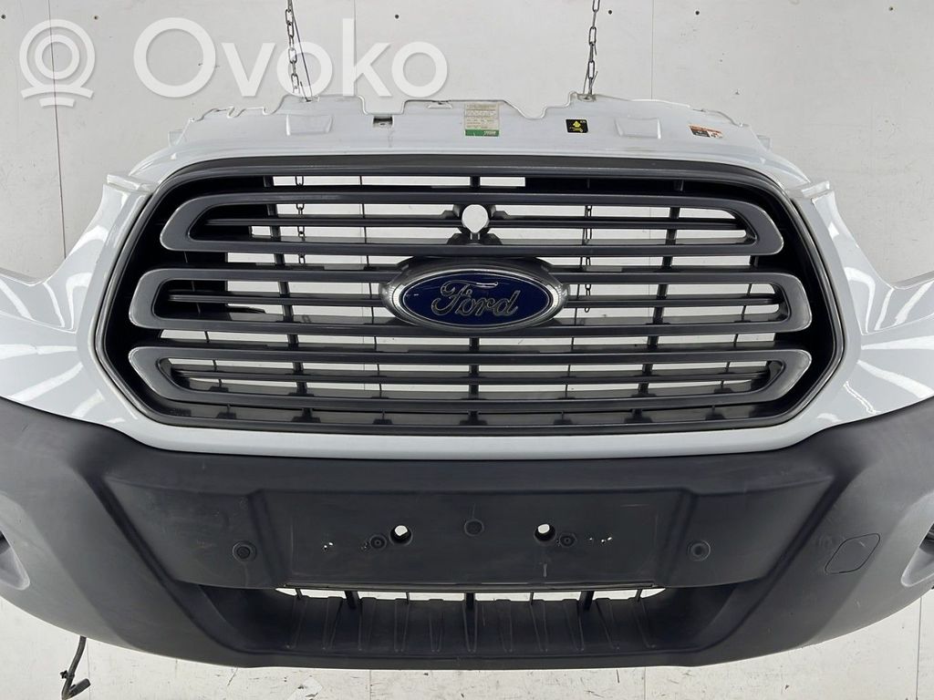Ford Transit Parachoques delantero 
