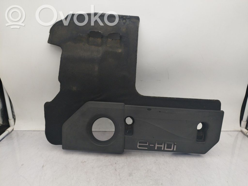Motorabdeckung   0137F9