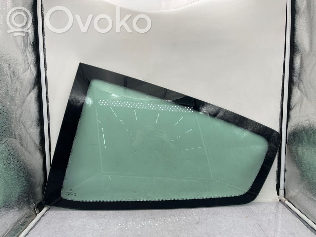Citroen C2 Rear side window 