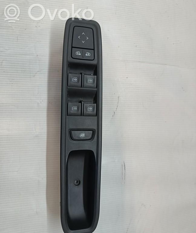 Dacia Sandero III Interruptor de la ventanilla de ventilación 