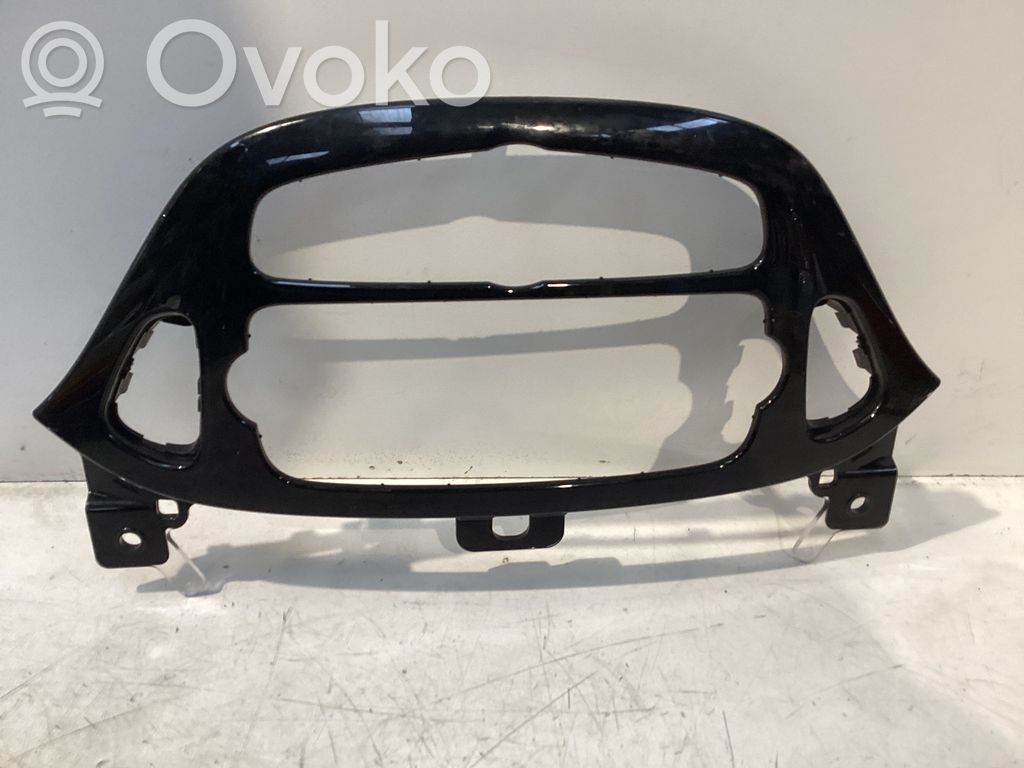 Opel Adam Ramka schowka deski rozdzielczej 