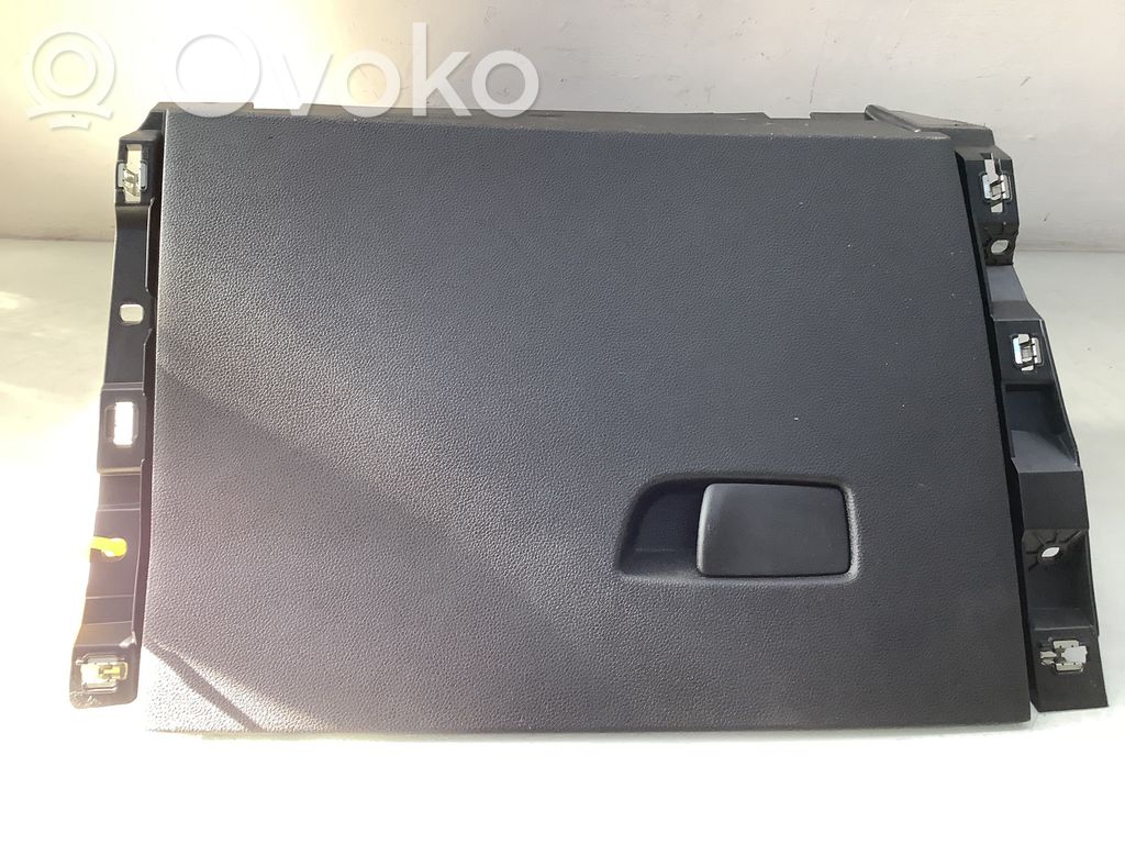 Renault Clio V Daiktadėžės (bordačioko) komplektas 