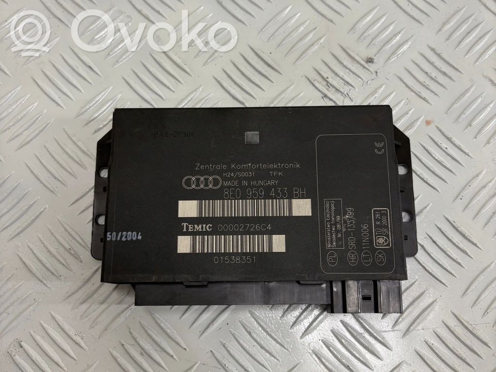 Audi A4 S4 B6 8E 8H Moottorin ohjainlaite/moduuli 
