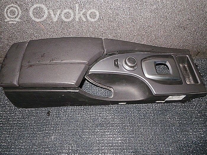 Armrest   51169191796