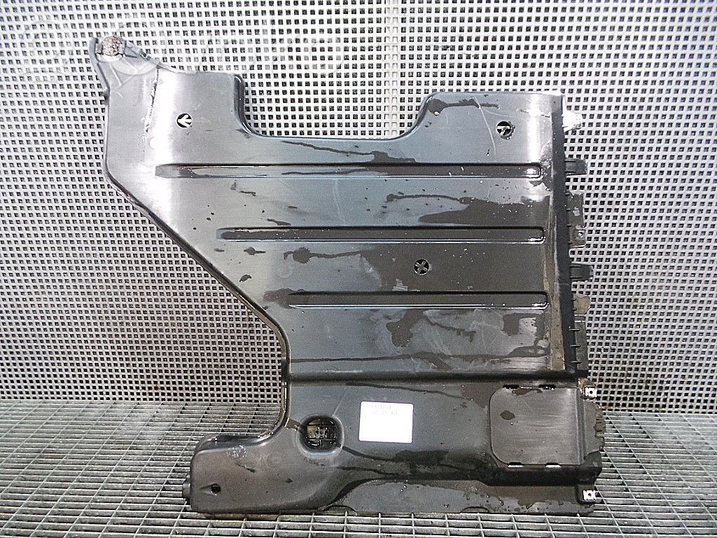 Volkswagen PASSAT B8 Protecție inferioară motor 