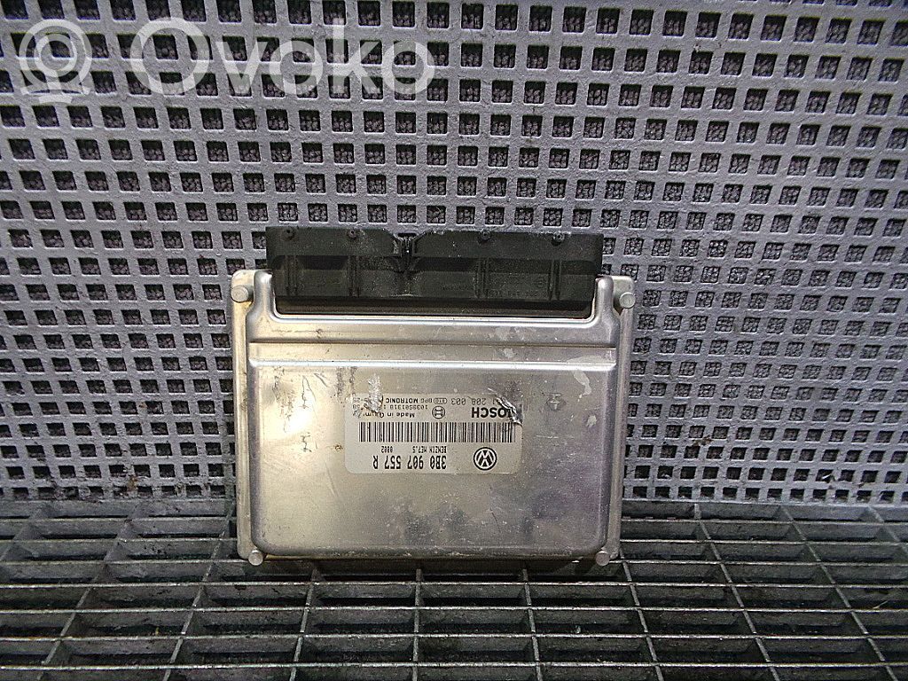 Engine control unit/module   3B0907557R