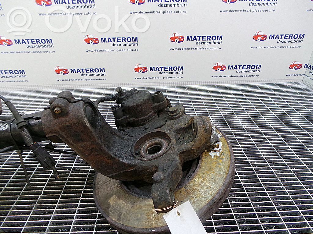 Cubo de rueda delantera   1619519