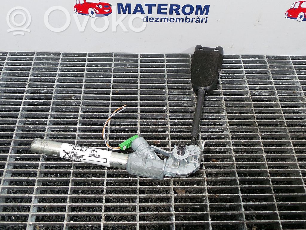 Opel Corsa D Hebilla del cinturón delantero 