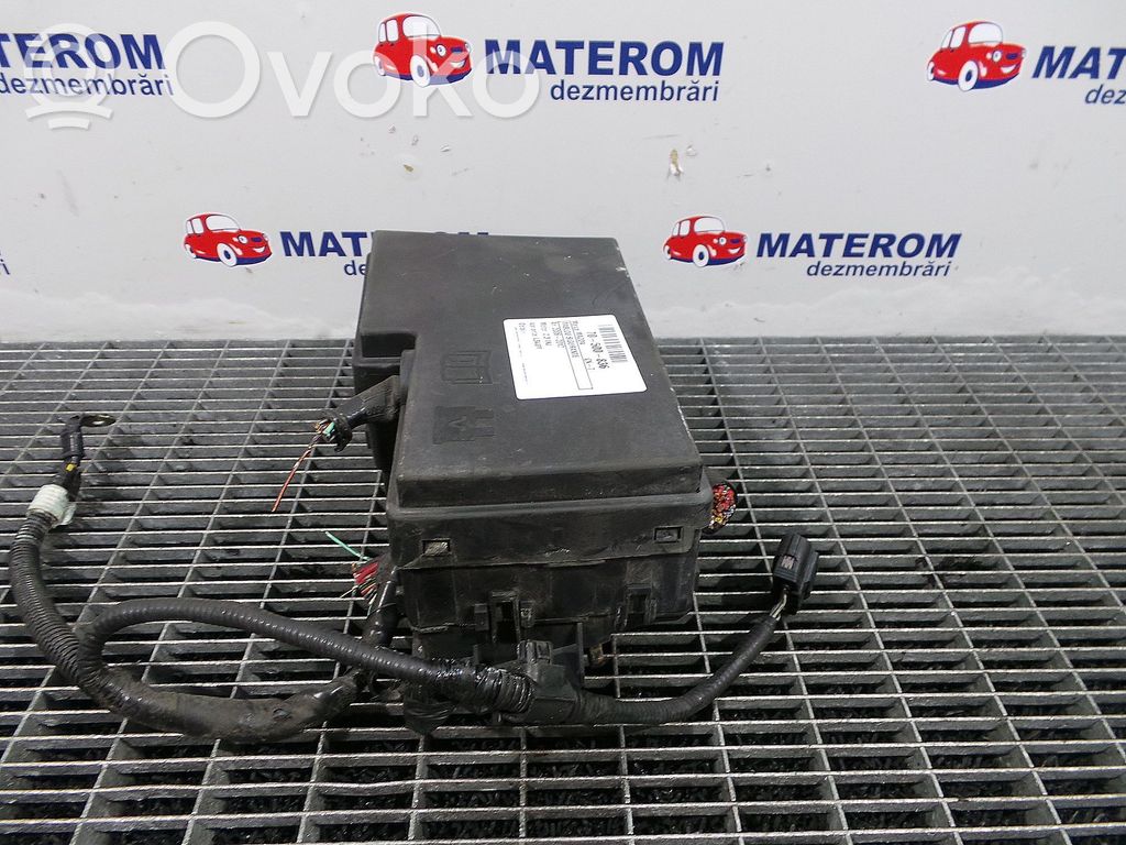 Fuse module   E22166760