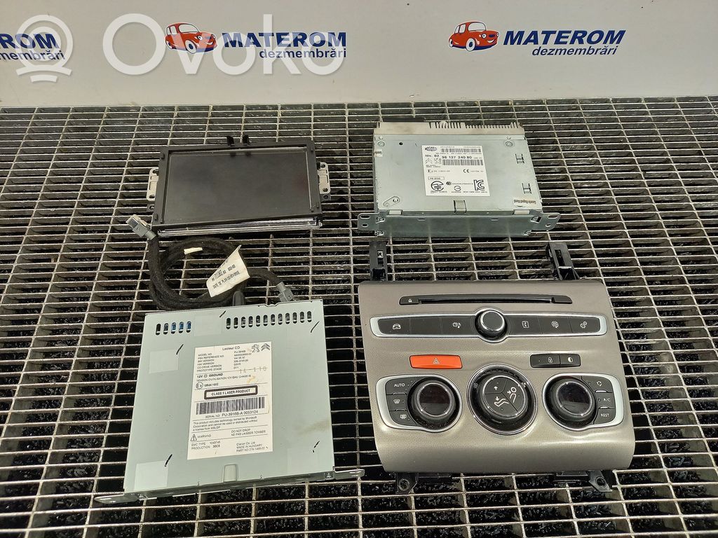 Citroen C4 Grand Picasso Panel / Radioodtwarzacz CD/DVD/GPS 