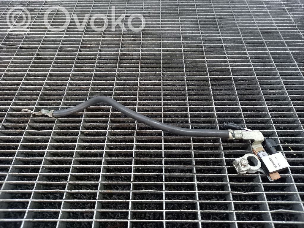 Positive cable (battery)   AV6N10C679BD