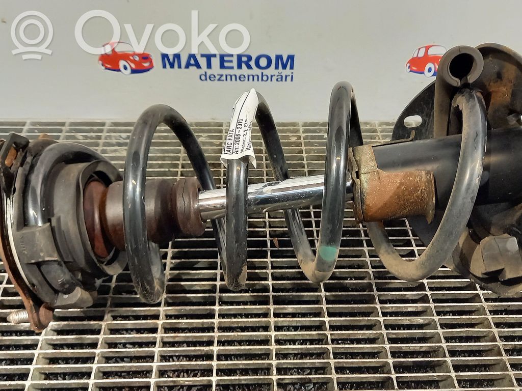 Honda CR-V Front coil spring 