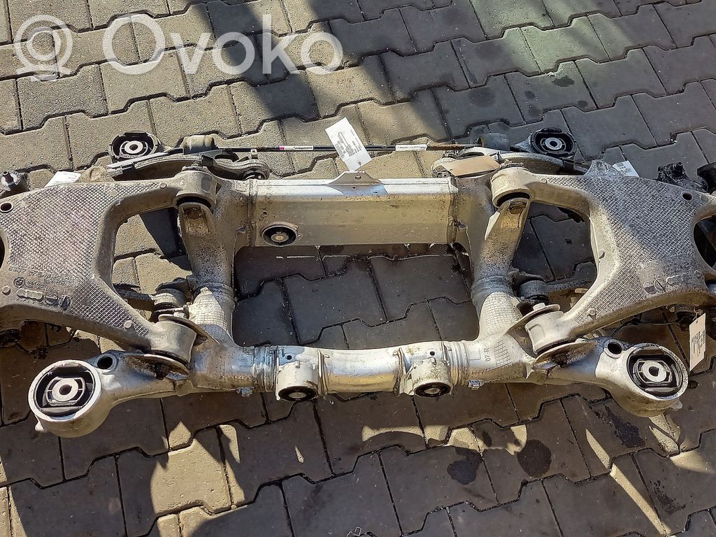 BMW 5 F10 F11 Rama pomocnicza tylna 