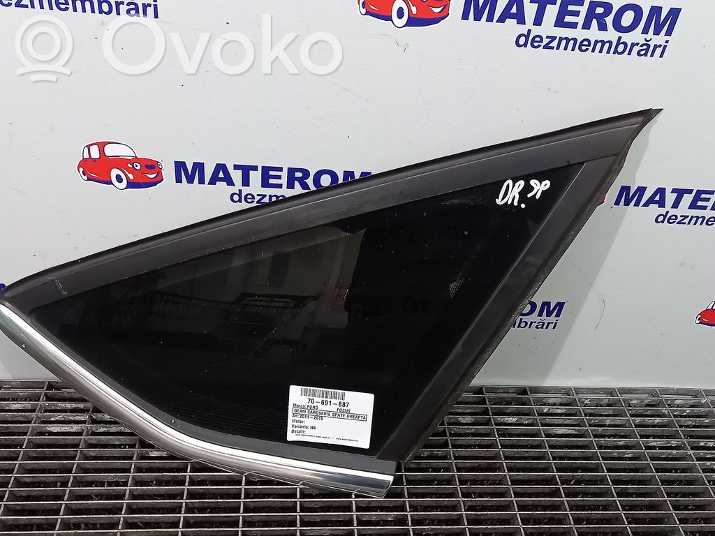 Ford Focus Rear side window 