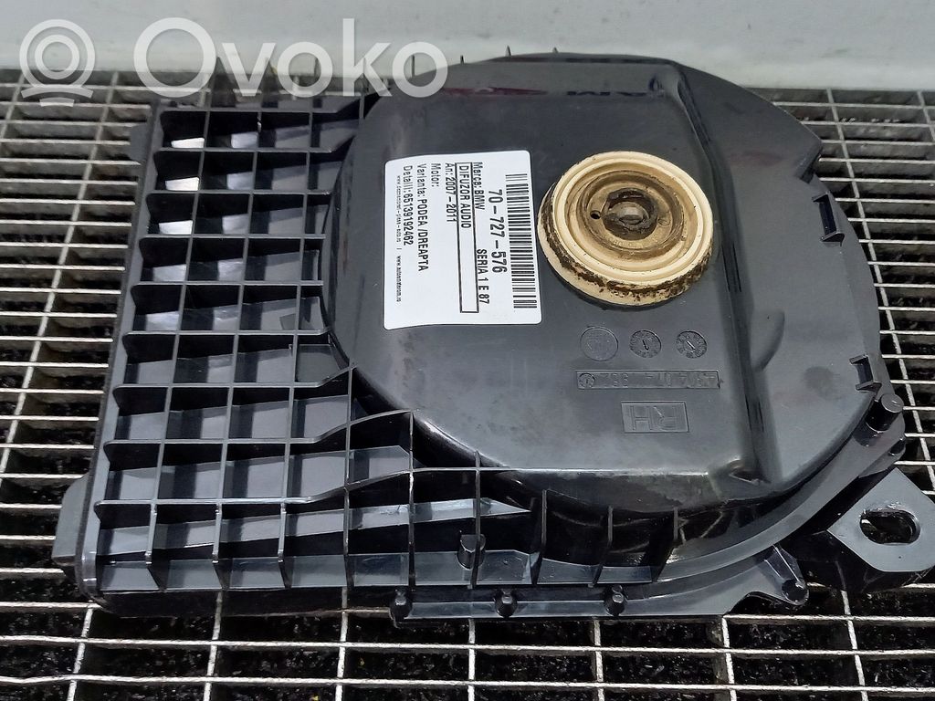 BMW 1 E81 E87 Altavoz de la puerta delantera 