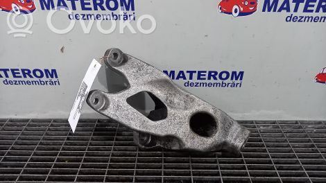 Audi A5 8T 8F Wspornik / Mocowanie silnika