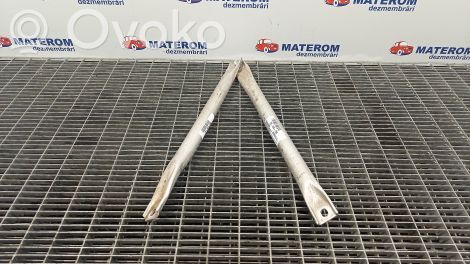 BMW 5 F10 F11 Fixation de radiateur