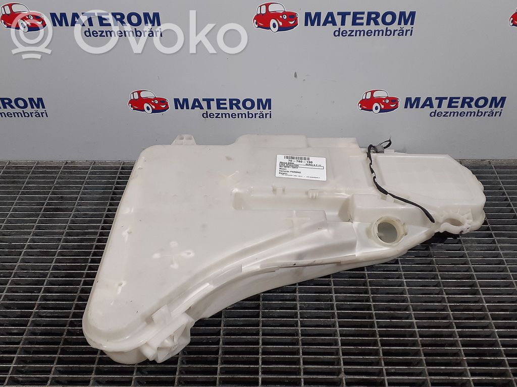 BMW 5 F10 F11 Zbiornik płynu do spryskiwaczy szyby przedniej / czołowej 