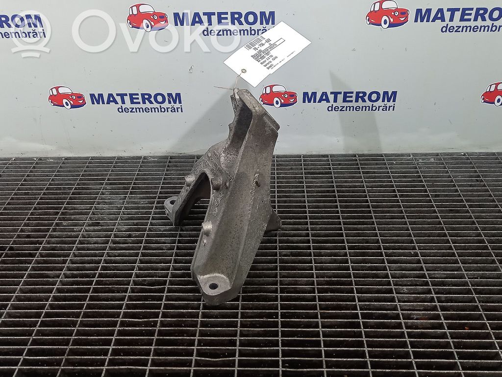 Audi A6 S6 C6 4F Engine mount bracket 