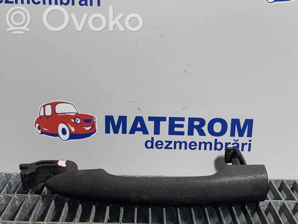 Renault Clio III Manecilla externa puerta trasera 