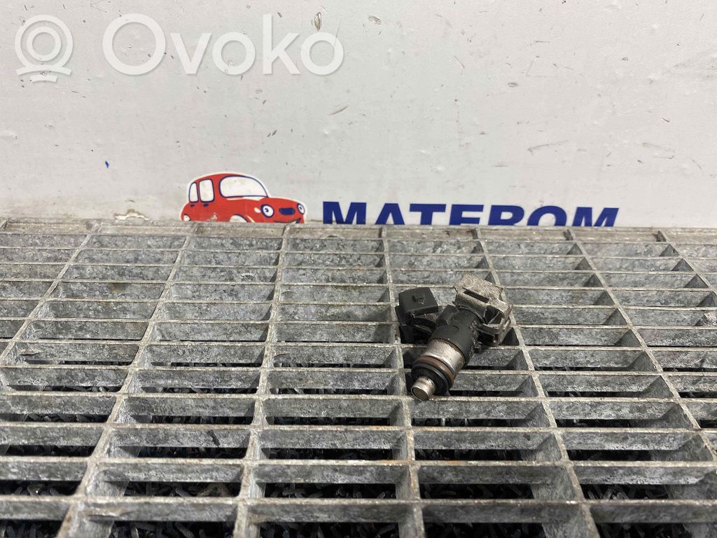 Renault Clio IV Injector combustibil 