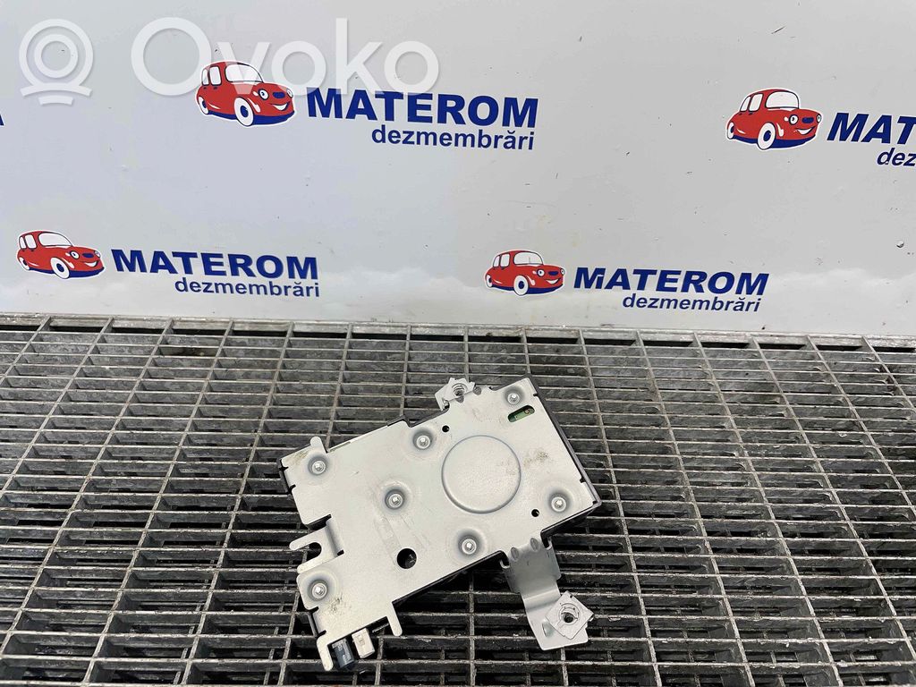 Audi A3 S3 8P Antennenverstärker Signalverstärker