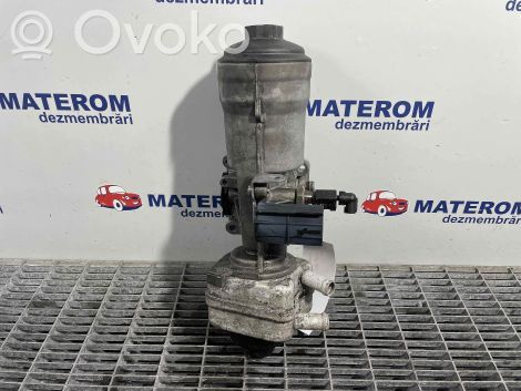 Volkswagen Golf V Mocowanie / uchwyt filtra oleju 