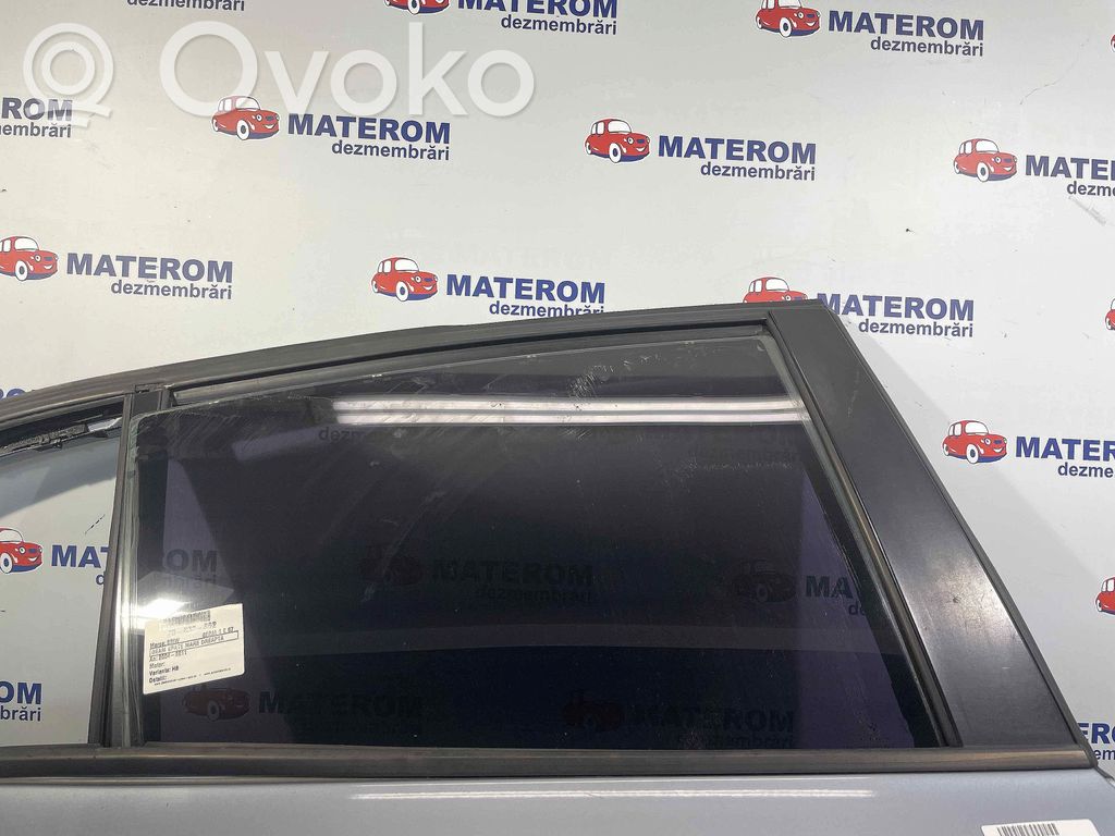 BMW 1 E81 E87 Rear door window glass 