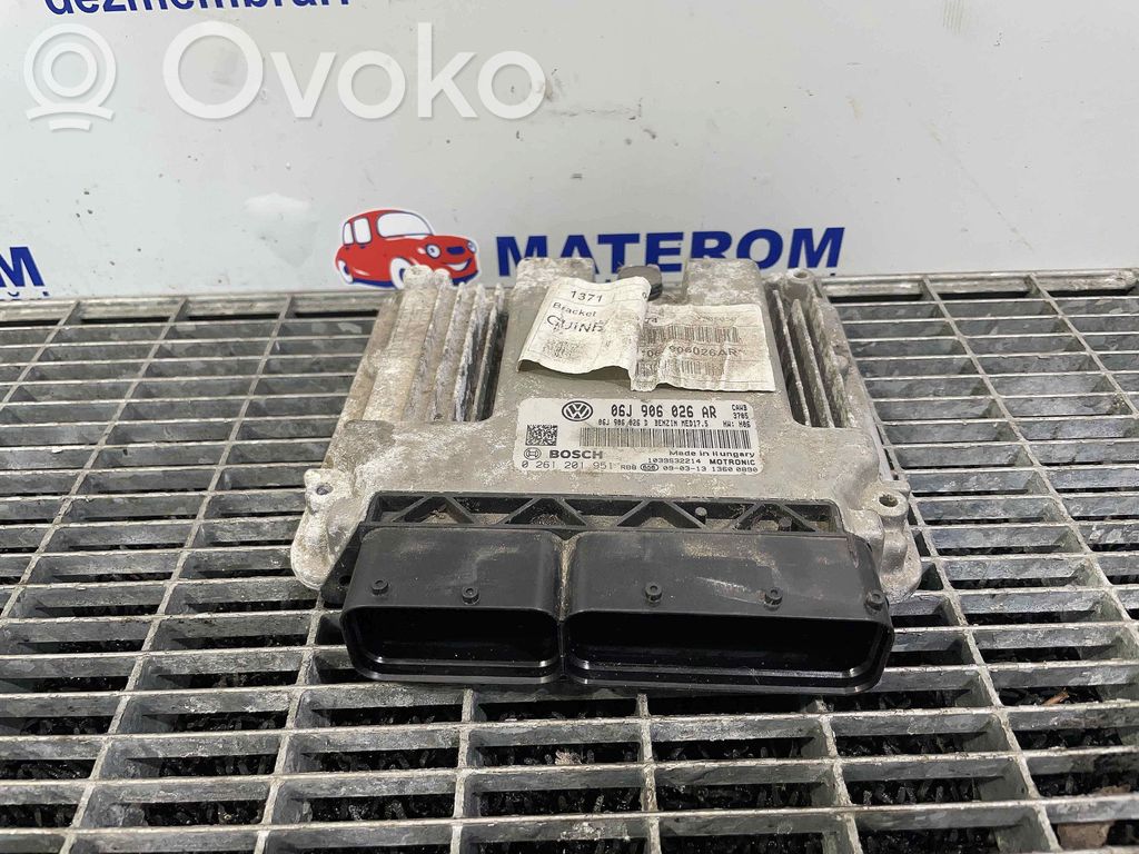 Volkswagen Scirocco Variklio valdymo blokas 
