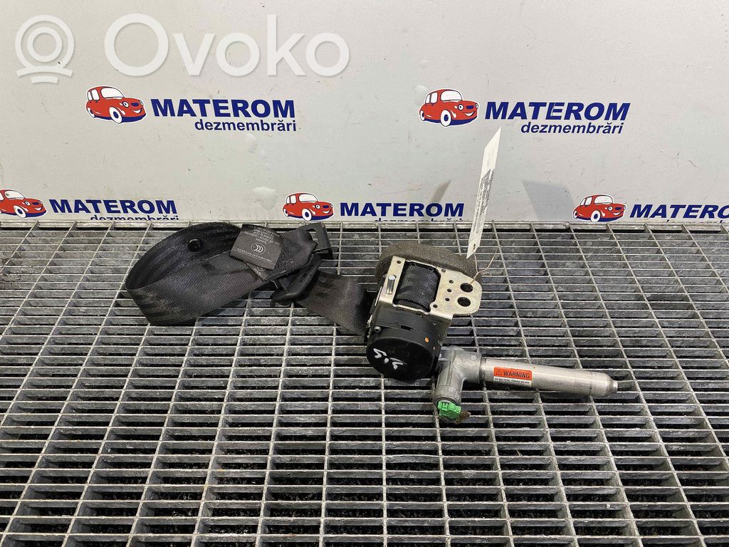 Volvo C30 Cinturón trasero 