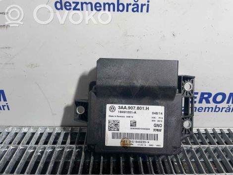 Volkswagen PASSAT B7 Käsijarrun ohjainlaite 