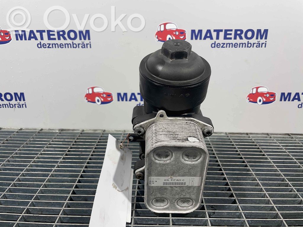 Volkswagen PASSAT B7 Supporto di montaggio del filtro dell’olio 