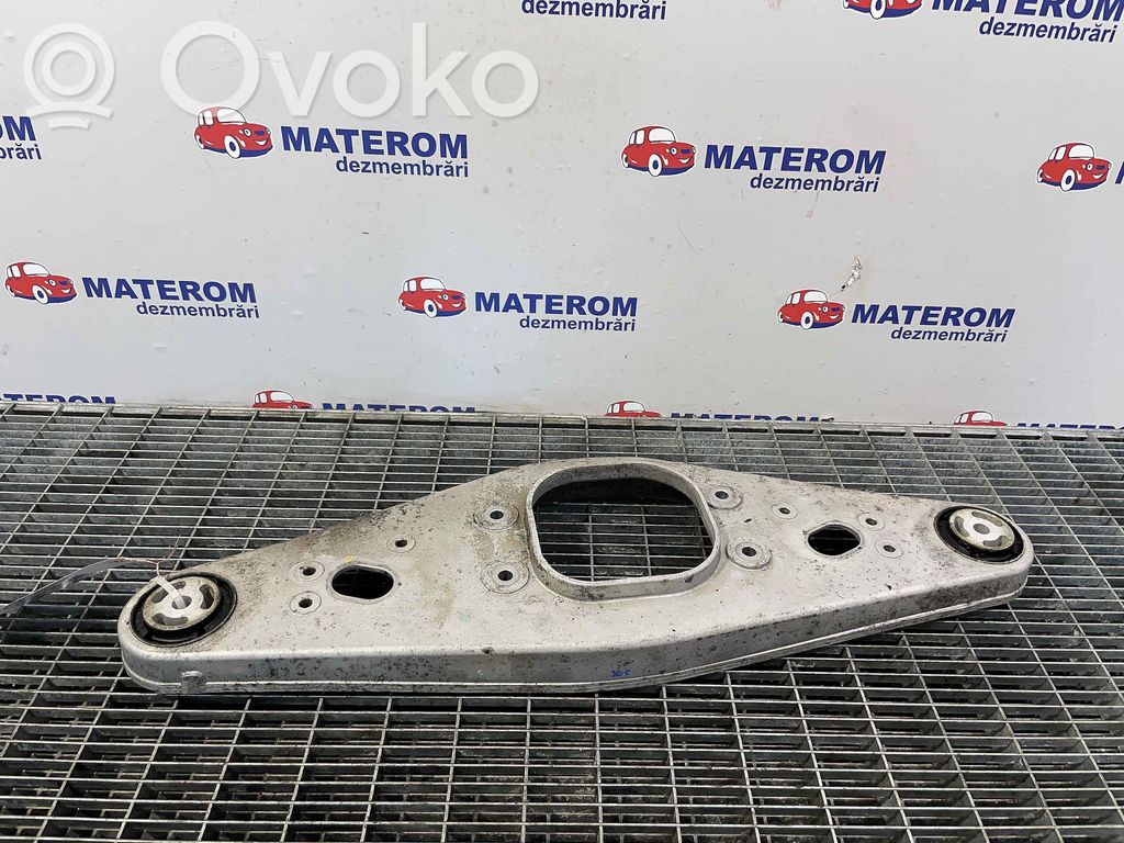 Mercedes-Benz CLS C219 Rear differential mounting bracket 
