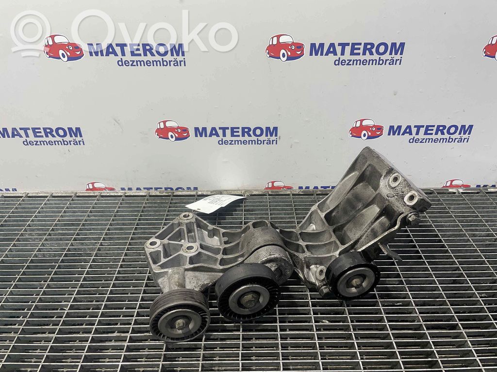 Mercedes-Benz A W169 Mocowanie alternatora