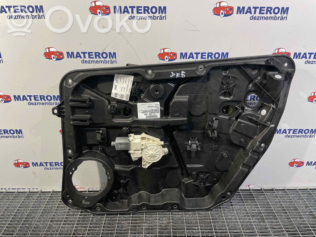 Mercedes-Benz B W246 W242 Macara ușă față cu motor 