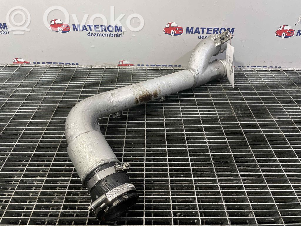 Volkswagen Touareg II Chłodnica powietrza doładowującego / Intercooler 