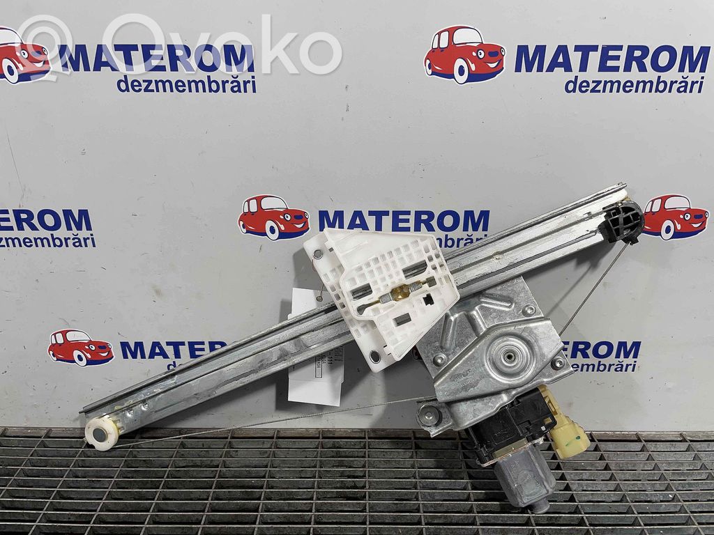 Ford Kuga II Elektryczny podnośnik szyby drzwi tylnych 