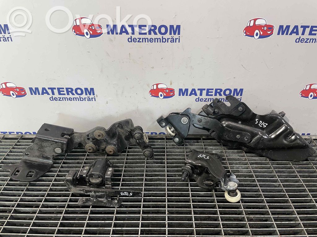 Ford B-MAX Sliding door middle roller runner 