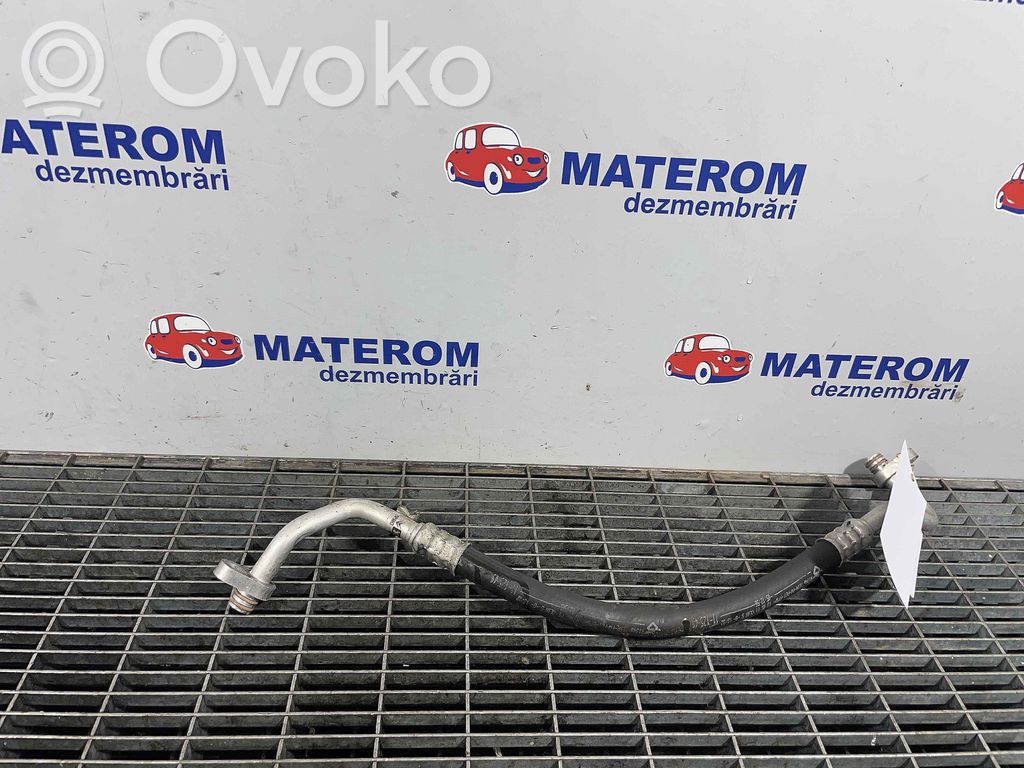 Ilmastointilaitteen putki (A/C)   6477N3