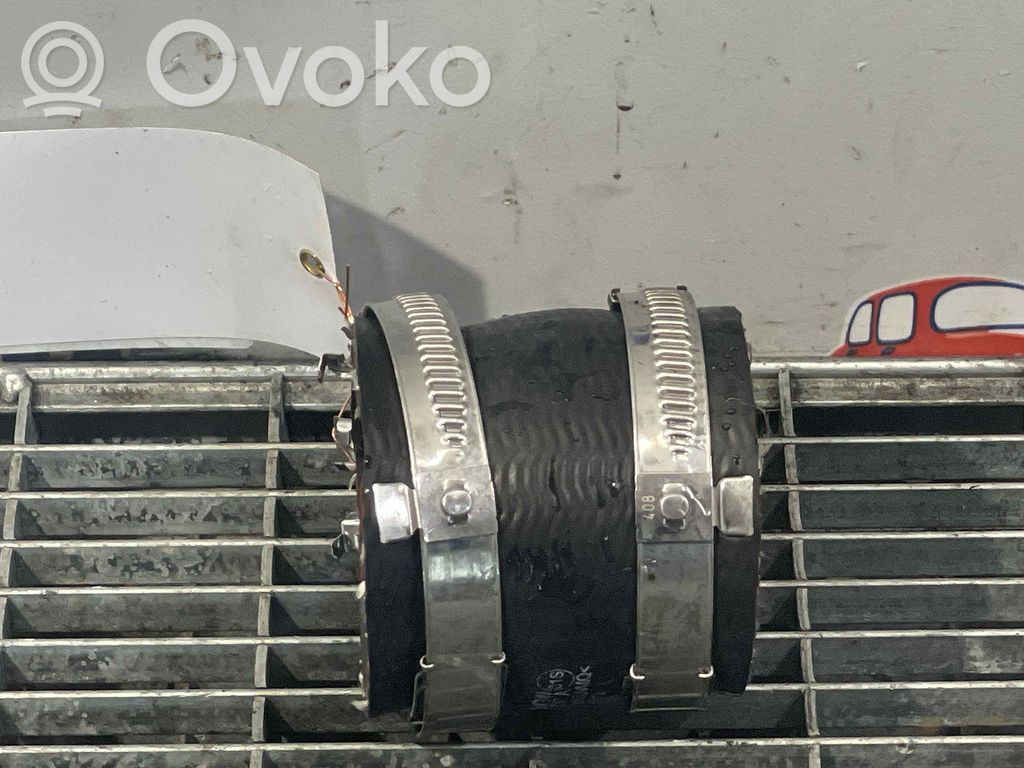 Välijäähdyttimen letku   059145737A