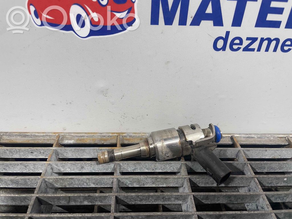 Hyundai i30 Inyector de combustible 