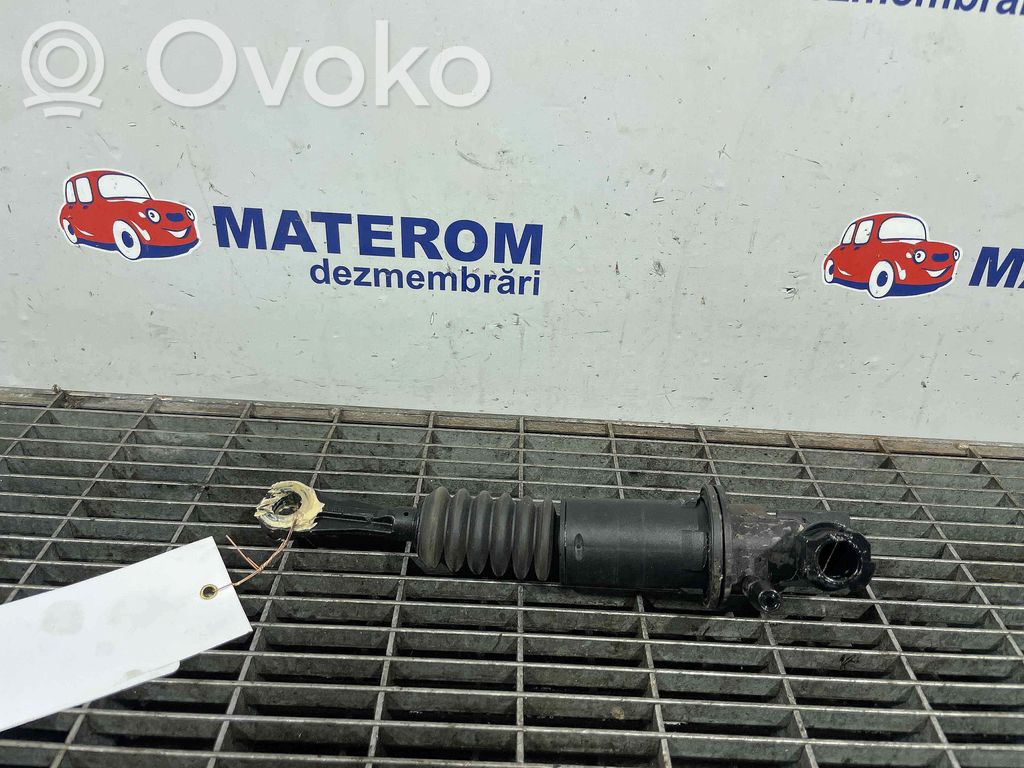 Peugeot 2008 I Główny cylinder sprzęgła 