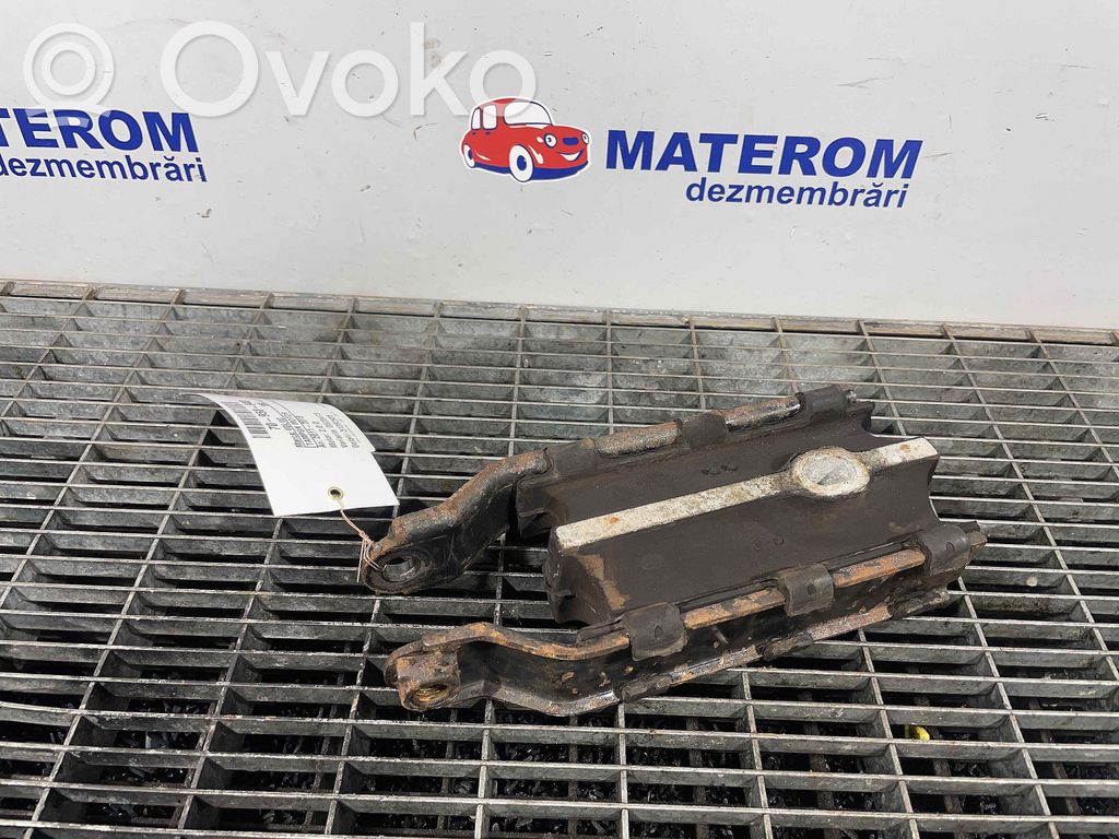 Volvo S60 Supporto di montaggio del motore 