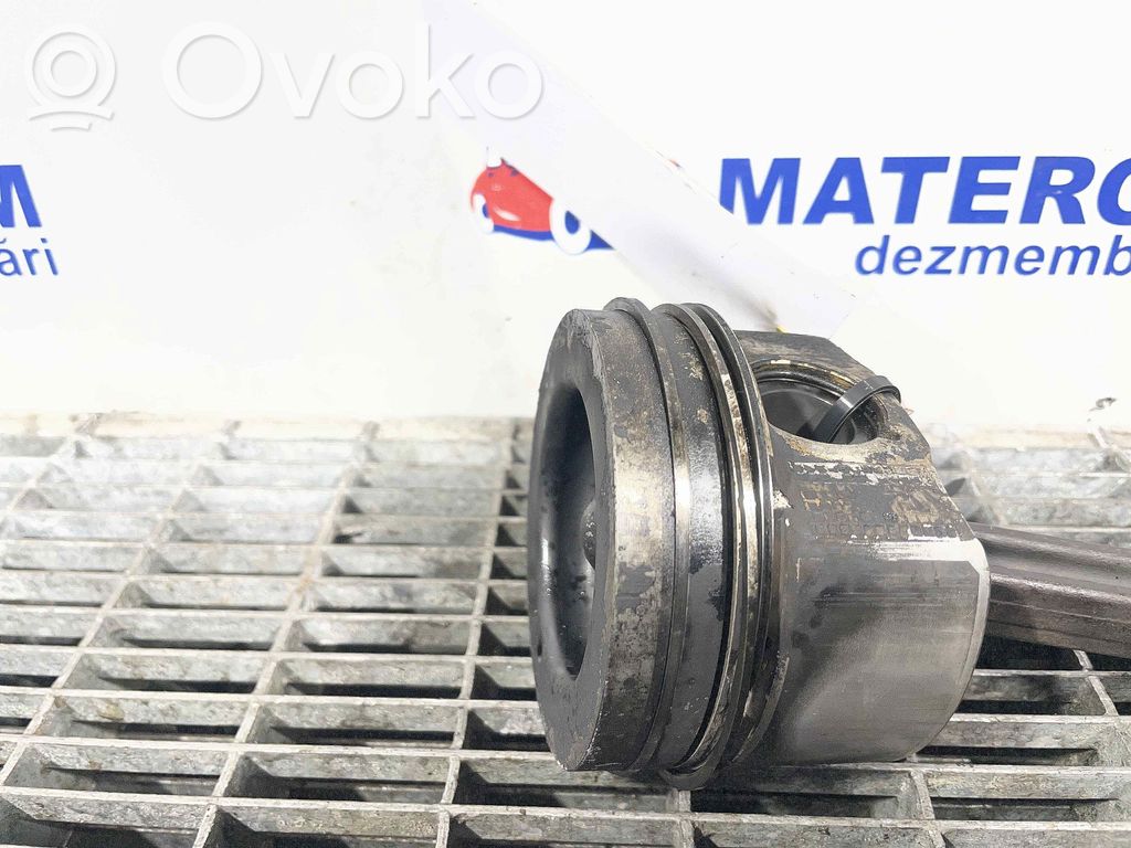 Mazda CX-5 Piston 