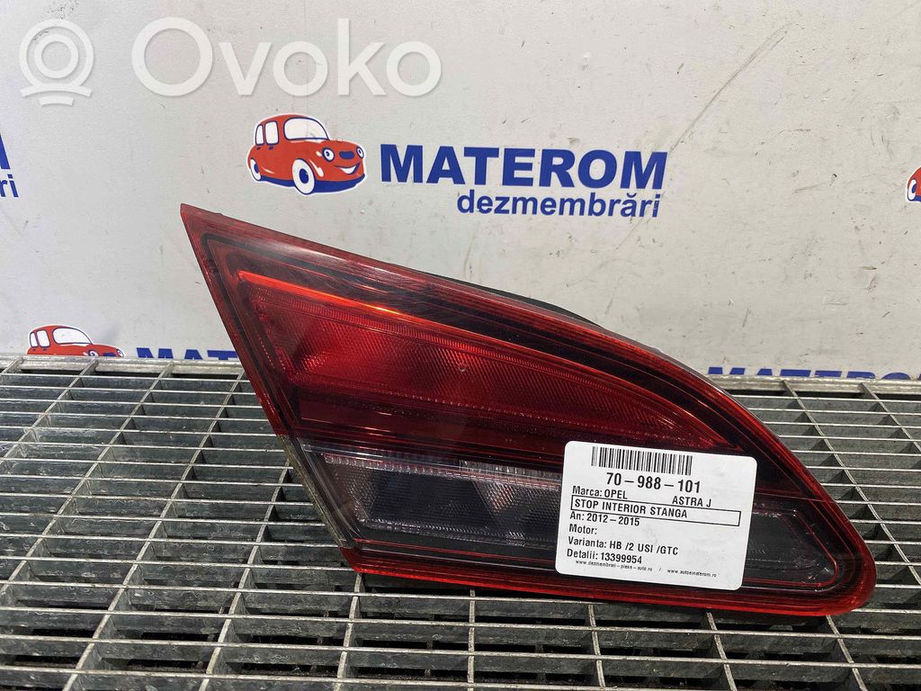 Opel Astra J Feux arrière sur hayon
