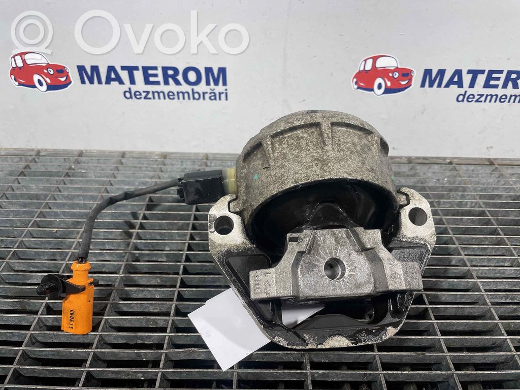 Audi A6 S6 C7 4G Engine mount bracket 