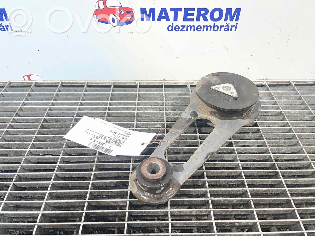 Nissan Note (E12) Soporte de montaje de la caja de cambios 