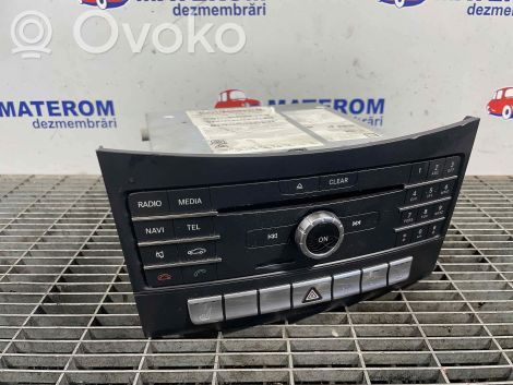 Mercedes-Benz E W212 Panel / Radioodtwarzacz CD/DVD/GPS