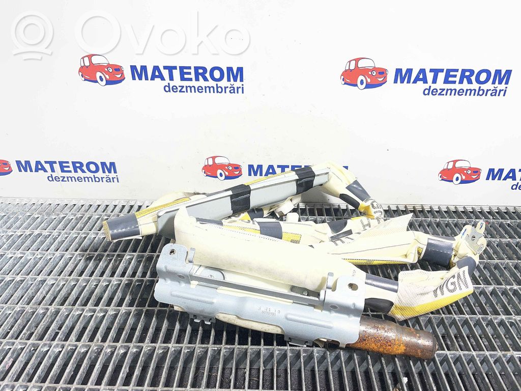 Toyota Avensis T270 Kurtyna airbag 